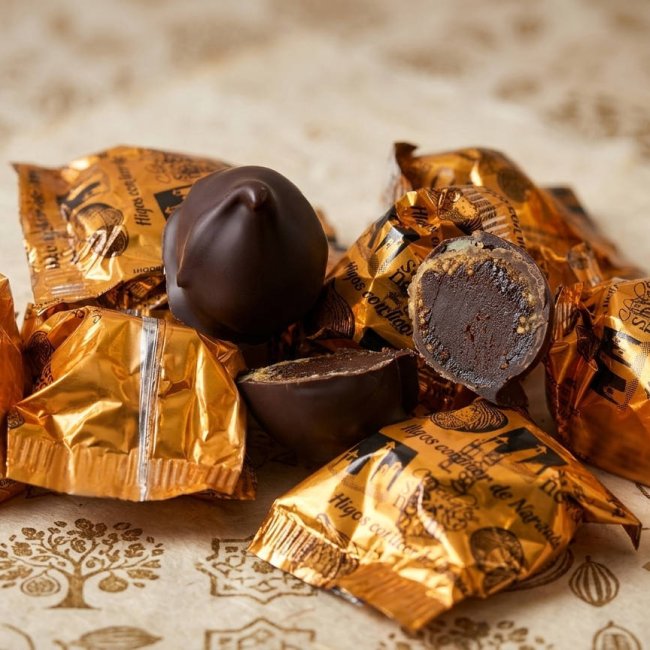 Bombón de higo con chocolate y licor de naranja (granel)