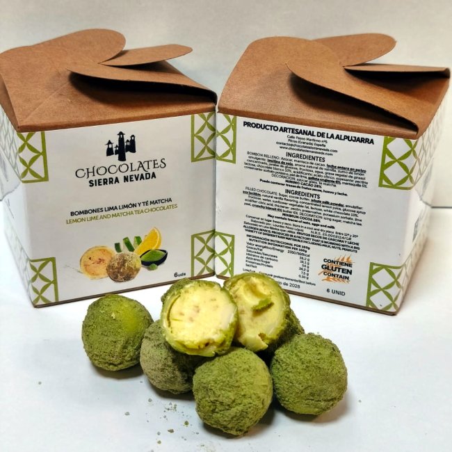 Cajita de 6 uds de bombón de lima limón y un toque de té matcha