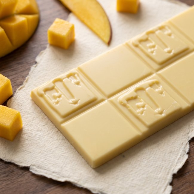 Tableta chocolate blanco con mango 100 g